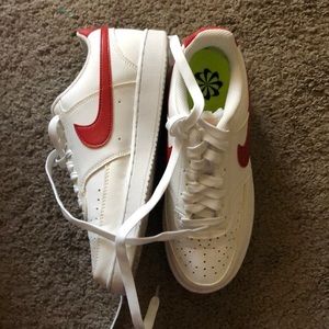 Nike court shoes! Size 7